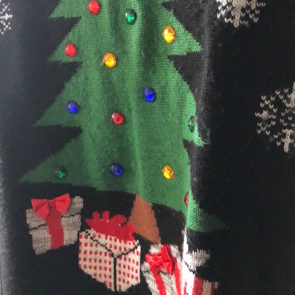 UGLY CHRISTMAS SWEATER - Picture 2 of 3